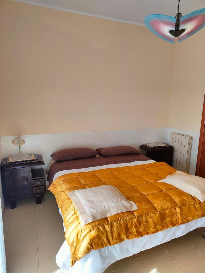 Appartamento In Villa Virginia Fino A 10 Ospiti Mondragone Exterior photo